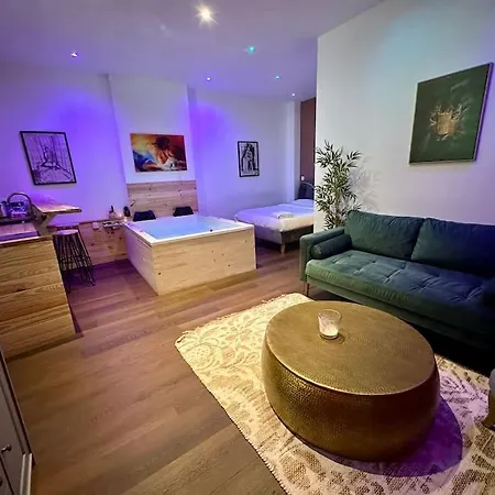 Colline, La Suite Cinema Spa Privee Nancy Exterior photo